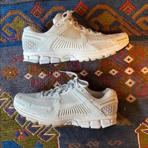 Nike Zoom Vomero “Grey”